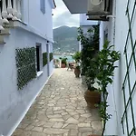 Kastro Studios Skopelos Town