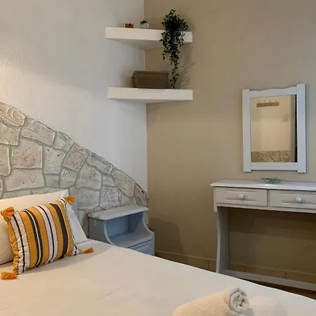 Kastro Studios Apartment