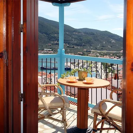 Kastro Studios Apartment *